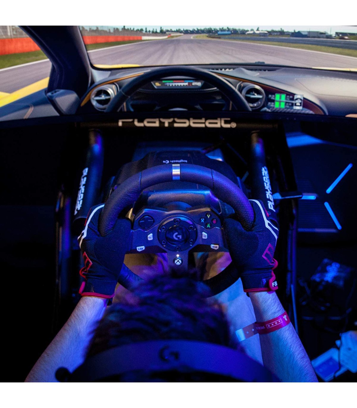 Купить Руль Logitech Driving Force G920 Xbox One / Series S|X /ПК [Подержанный] Отличная цена